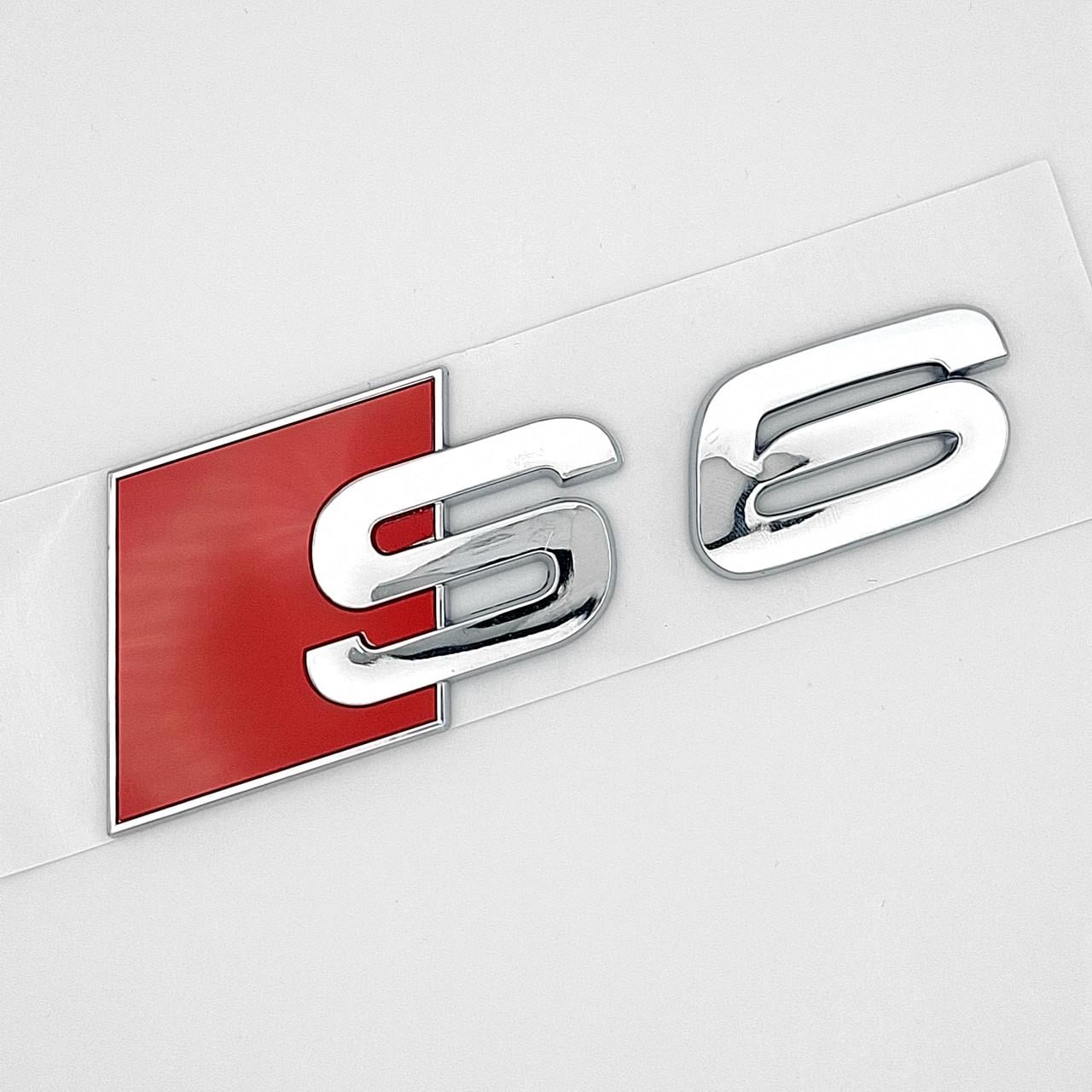 Эмблема надпись S6 Audi ABS 11х3,8 см Хром/Красный глянцевый (2881179349)