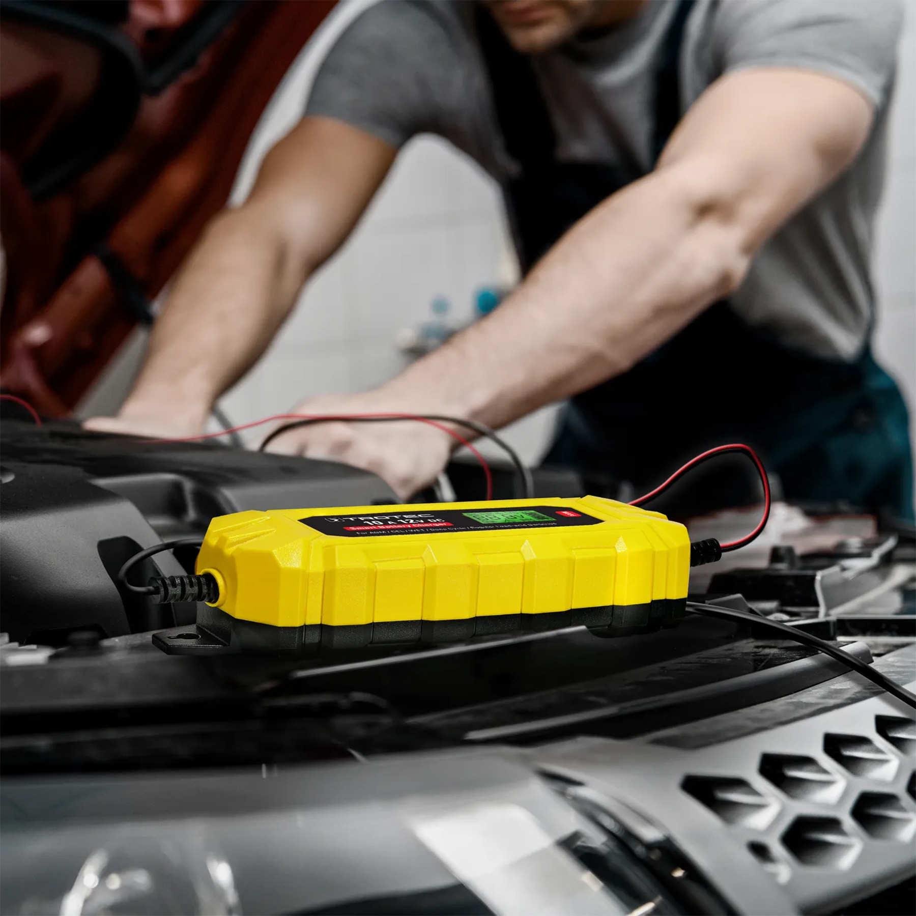 Зарядное устройство для автомобильного аккумулятора Trotec PBCS 10A/12V 4-200Ah (4675000015) - фото 7 Зарядное устройство для автомобильного аккумулятора Trotec PBCS 10A/12V 4-200Ah (4675000015) - фото 7