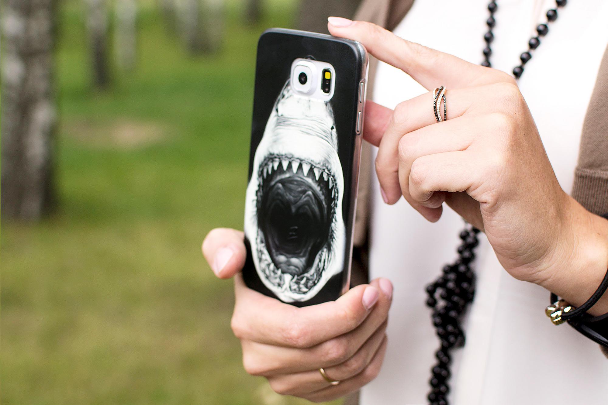 Силиконовый чехол Zorrov для Apple iPhone XS - Dark shark (11170040086052002) - фото 3