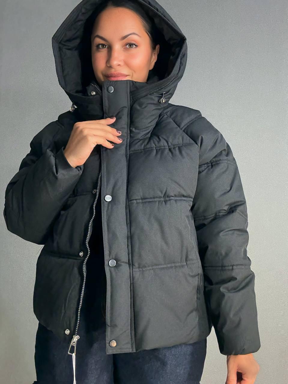 Куртка женская HAIZIYUAN 8589 средней длины с капюшоном XL Черный (4806) - фото 5 Куртка женская HAIZIYUAN 8589 средней длины с капюшоном XL Черный (4806) - фото 5