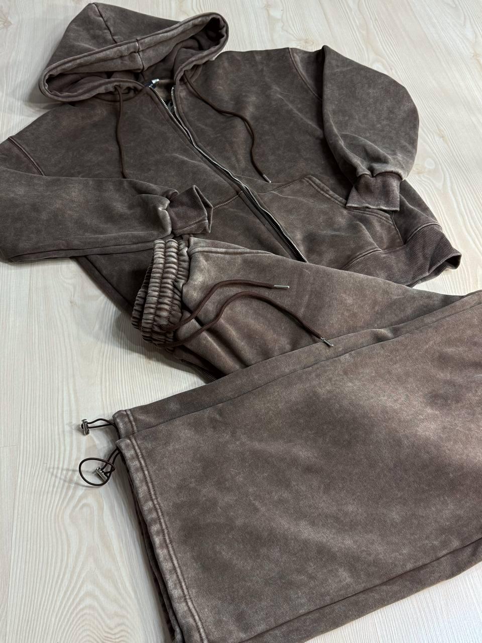 Костюм женский Joy One 2166-11 утепленный вареный худи с брюками палаццо M Коричневый (5962) - фото 2 Костюм женский Joy One 2166-11 утепленный вареный худи с брюками палаццо M Коричневый (5962) - фото 2