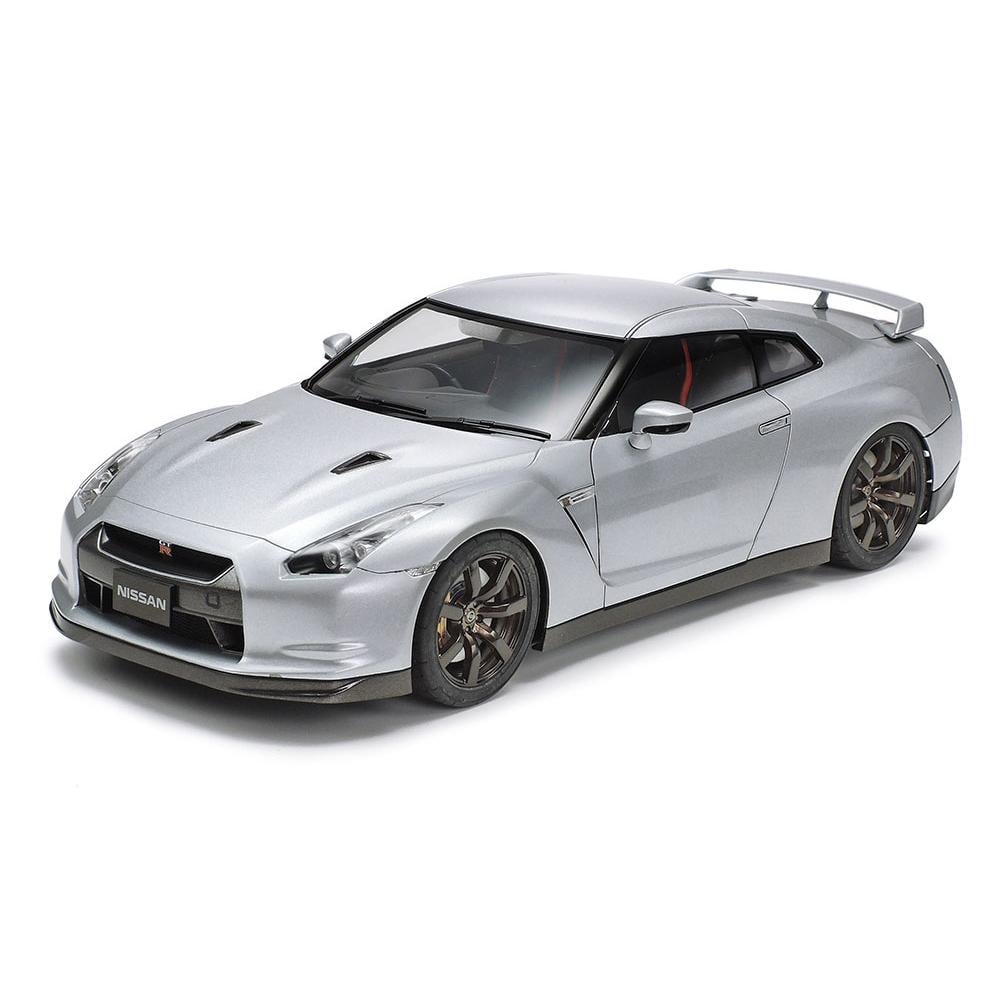 Сборная модель Tamiya автомобиль 1:24 Nissan GT-R 24300