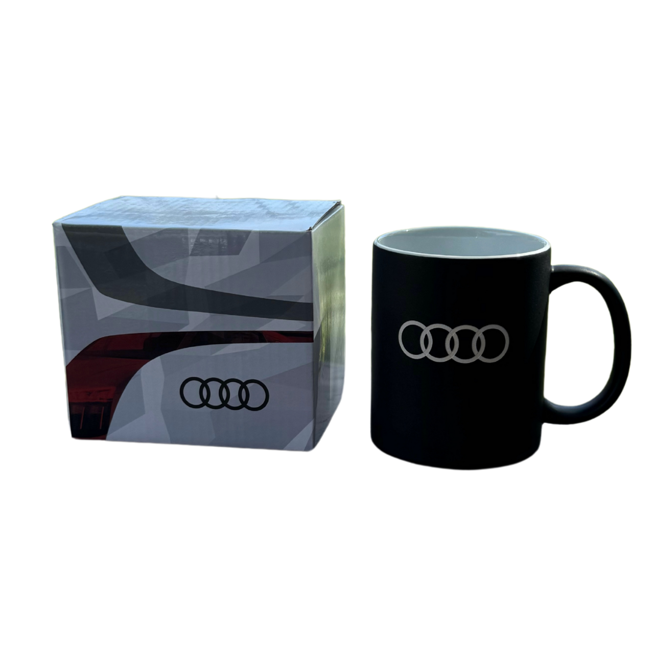 Кружка Audi фарфоровая 350 мл Черный матовый (арт. 3291900500) Кружка Audi фарфоровая 350 мл Черный матовый (арт. 3291900500)