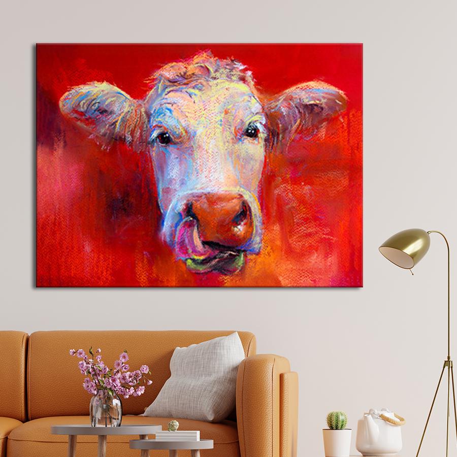 Картина для интерьера Корова на красном фоне 80x60 см (P0520)