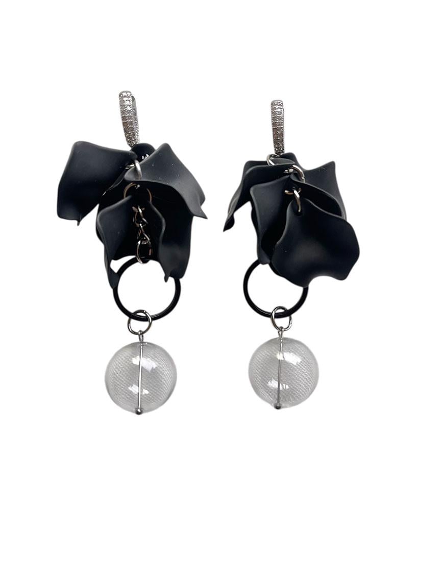 Сережки-пелюстки зі скляними кулями жіночі SMART JEWELRY чорні One size Сережки-пелюстки зі скляними кулями жіночі SMART JEWELRY чорні One size