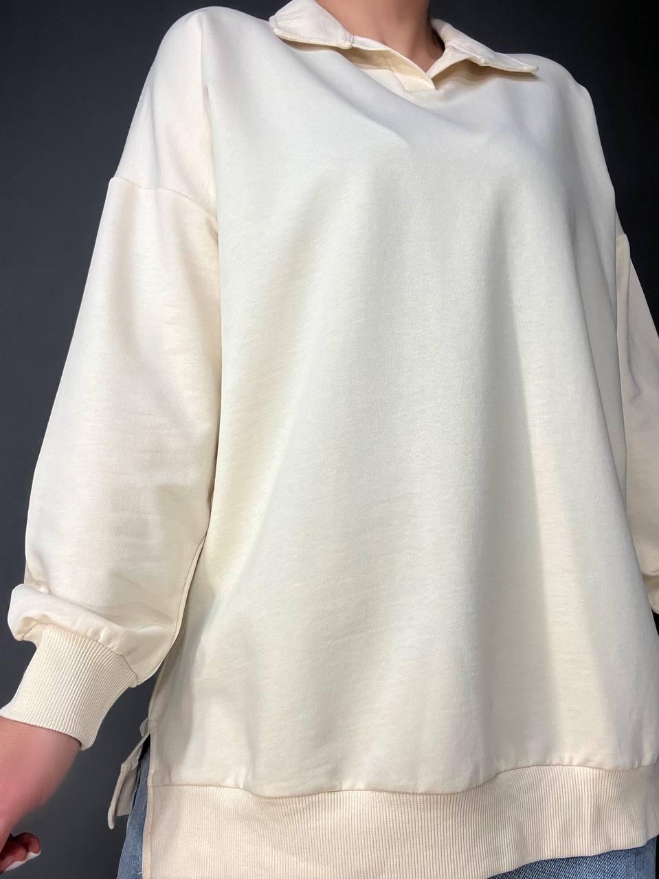 Свитшот женский MY CITY 8054 удлиненный с воротничком разрезы по бокам оверсайз р. 48 Молочный (3304) - фото 9 Свитшот женский MY CITY 8054 удлиненный с воротничком разрезы по бокам оверсайз р. 48 Молочный (3304) - фото 9