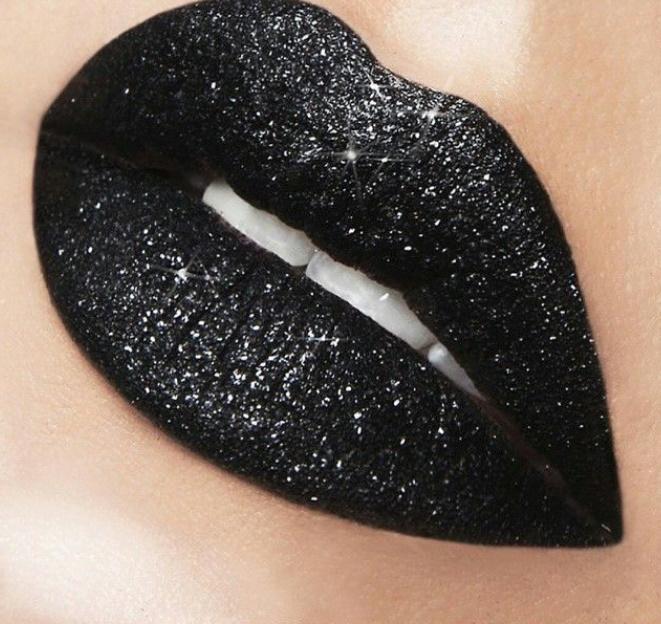 Помада жидкая для губ с суперстойким блестящим финишем Черный (3000003842) - фото 6 Помада жидкая для губ с суперстойким блестящим финишем Черный (3000003842) - фото 6