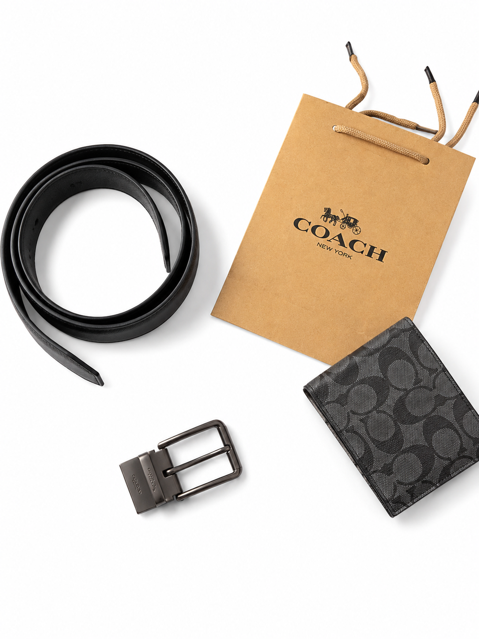 Набор подарочный мужской Coach кошелек и ремень 120 см с брендовым пакетом Серый Набор подарочный мужской Coach кошелек и ремень 120 см с брендовым пакетом Серый