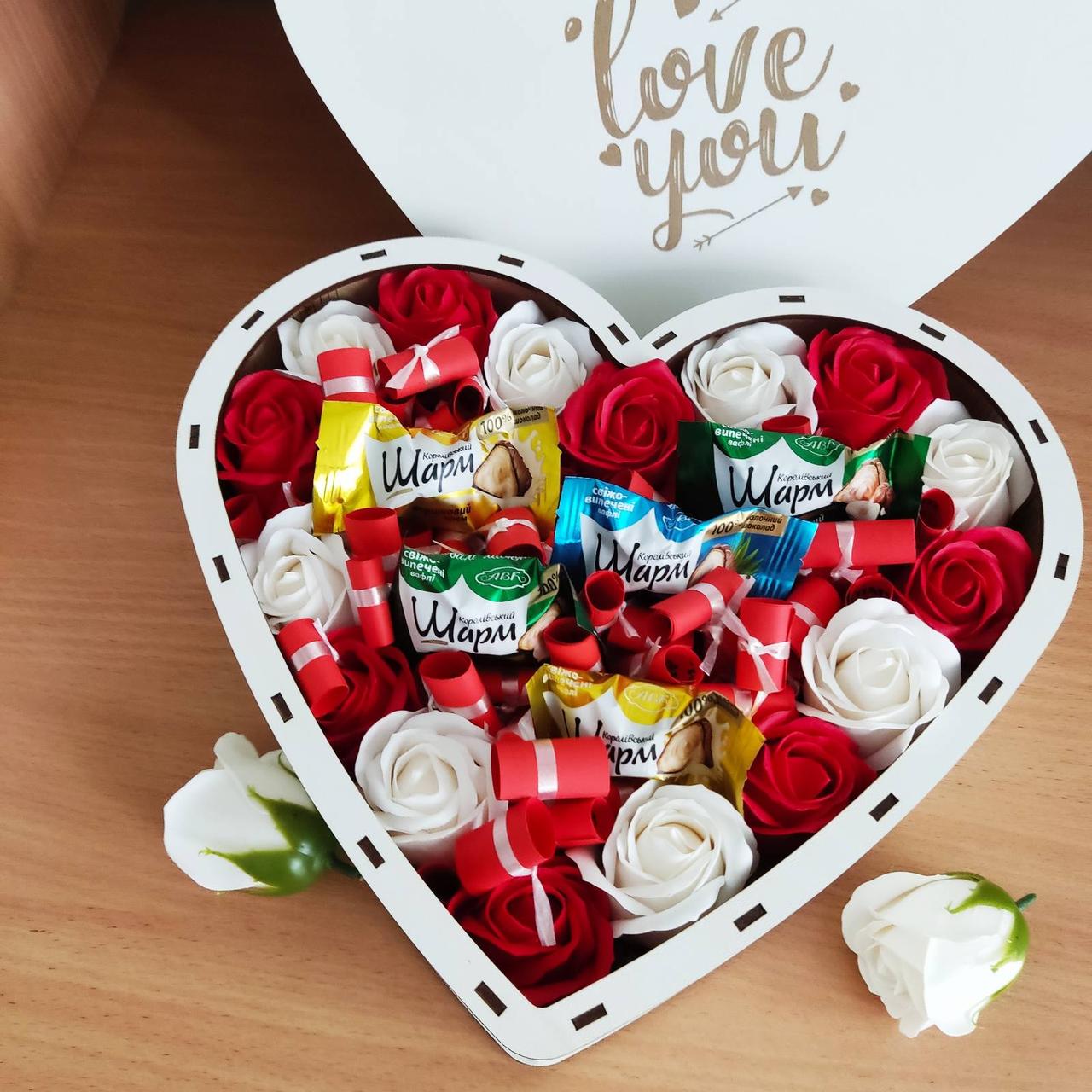 Подарочный бокс с конфетами и 101 причиной Почему я тебя люблю (ar59)