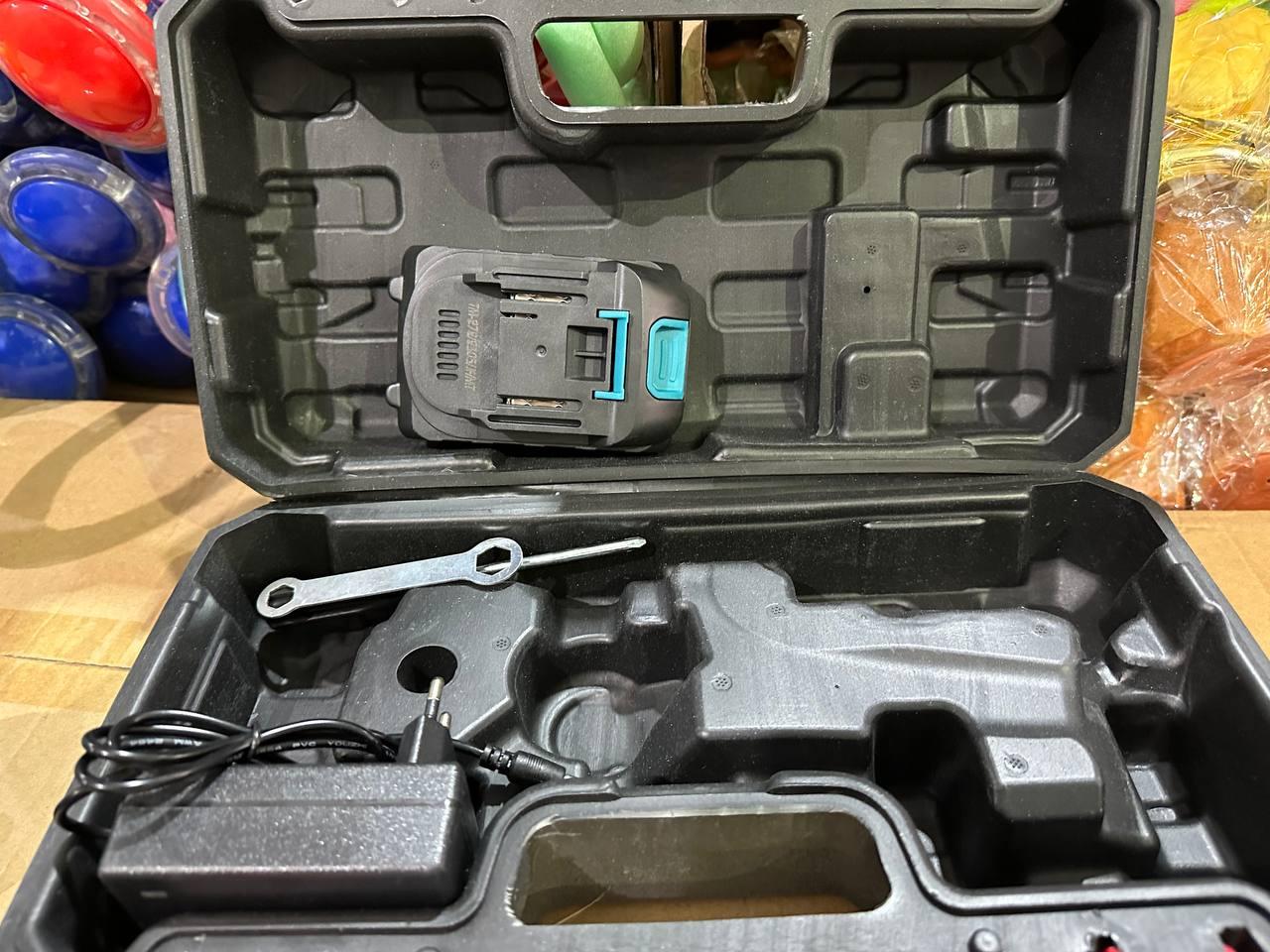 Електропила акумуляторна Supretto з двома акумуляторами (SUPR945) - фото 9 Електропила акумуляторна Supretto з двома акумуляторами (SUPR945) - фото 9