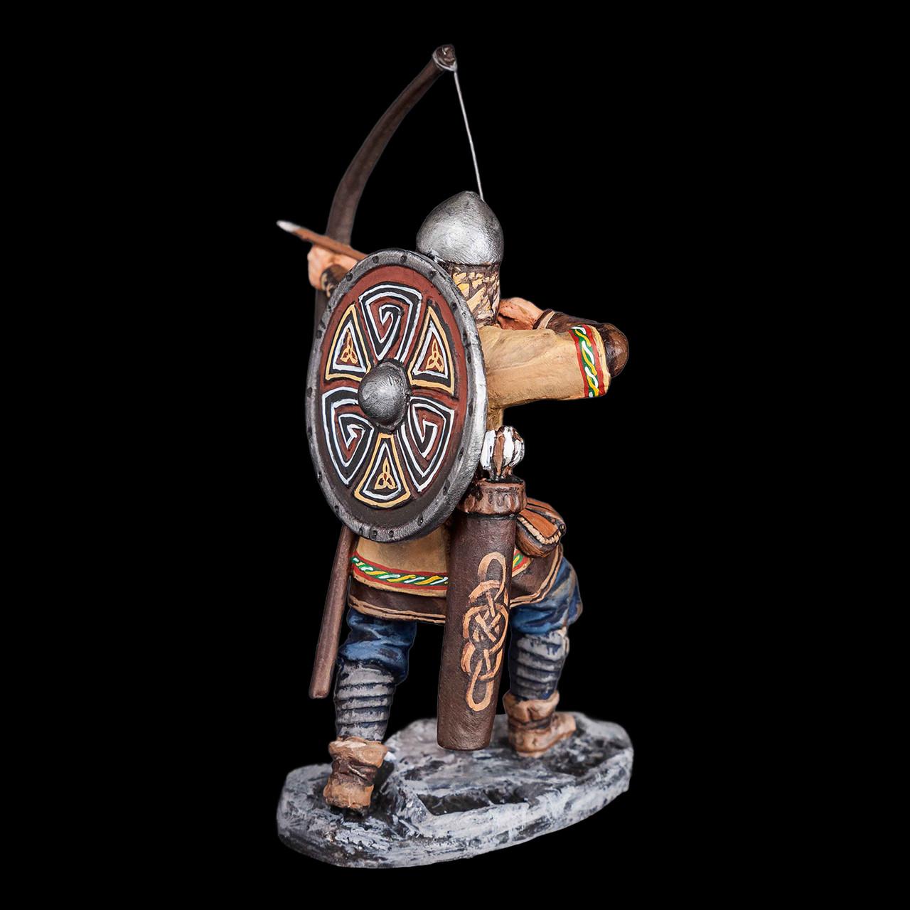Статуэтка коллекционная раскрашенная Викинг с луком из металла и олова 6,5 см (42000070) - фото 3 Статуэтка коллекционная раскрашенная Викинг с луком из металла и олова 6,5 см (42000070) - фото 3