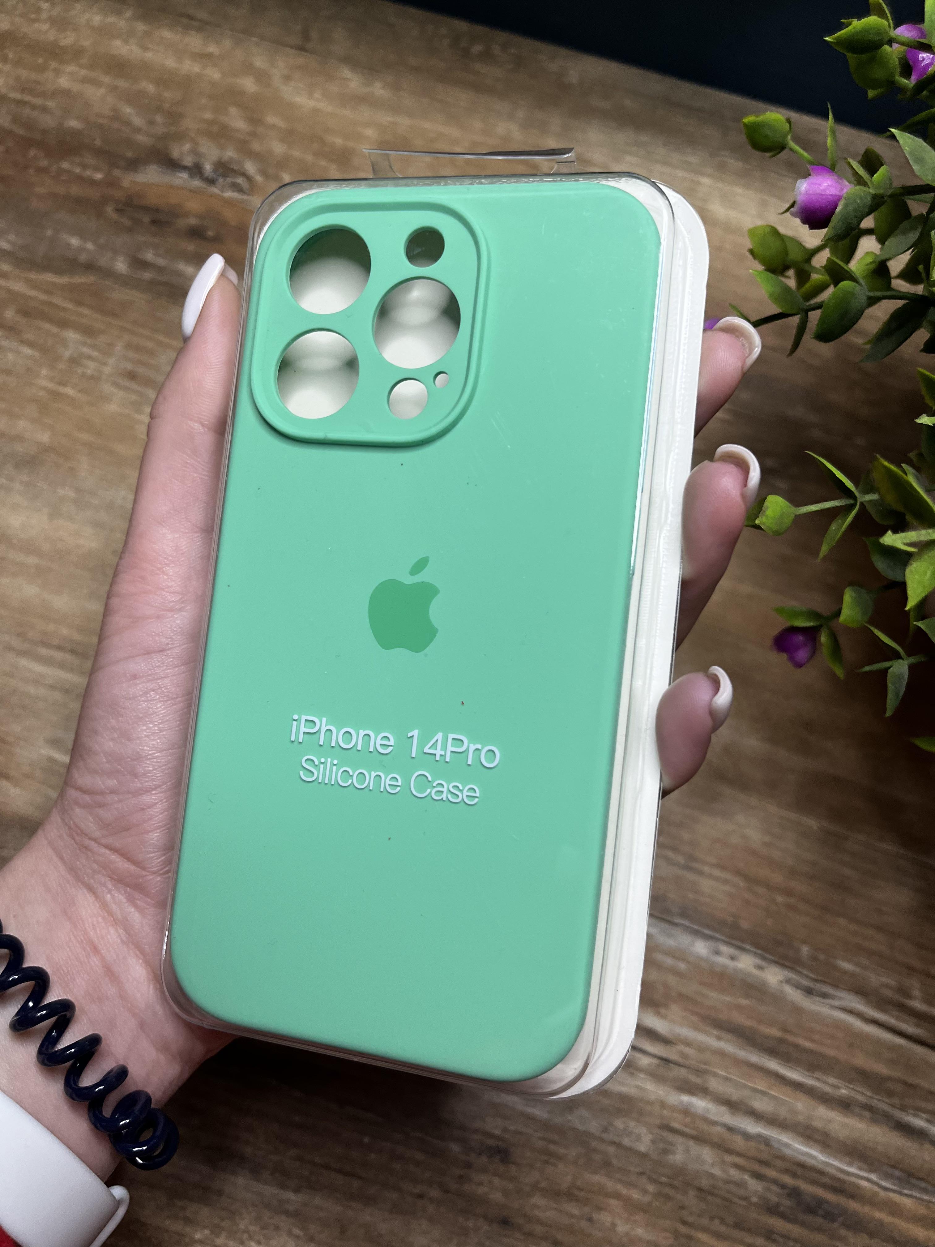 Чехол накладка на iPhone (Айфон) 14 Pro закрытый низ и закрытая камера silicone case full camera Apple - фото 1