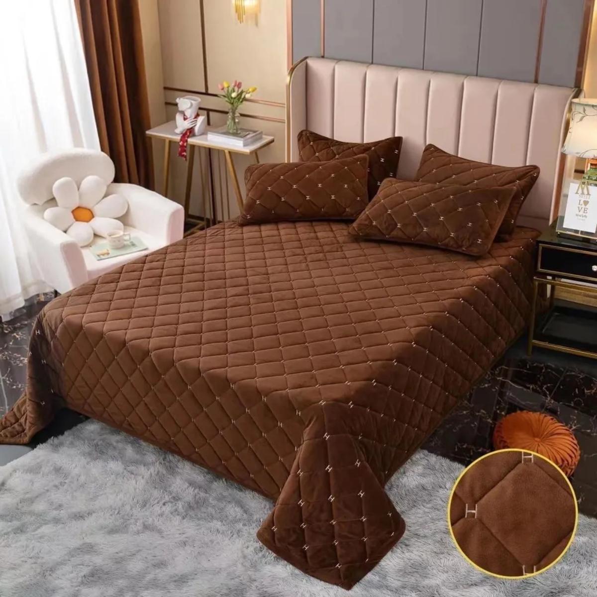 Покривало велюрове стьобане Koloco Ромби гіпоалергенне євро 220х240 см Темно-коричневий (41874) - фото 4 Покривало велюрове стьобане Koloco Ромби гіпоалергенне євро 220х240 см Темно-коричневий (41874) - фото 4