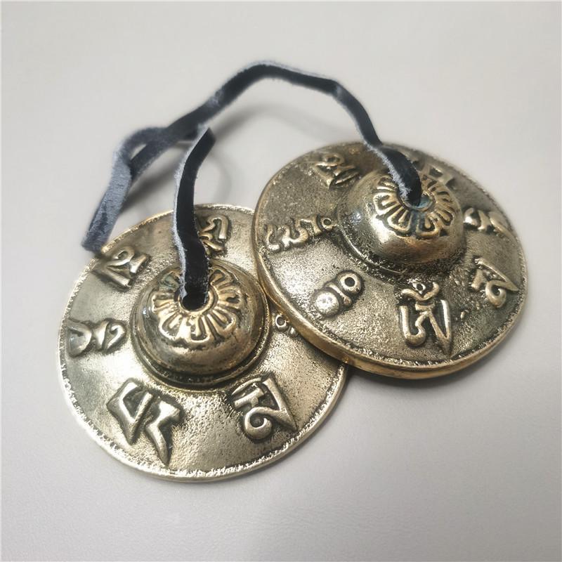 Каратали тінгша Тибетські латунні Мантра 6,2 см (21532313) - фото 2 Каратали тінгша Тибетські латунні Мантра 6,2 см (21532313) - фото 2