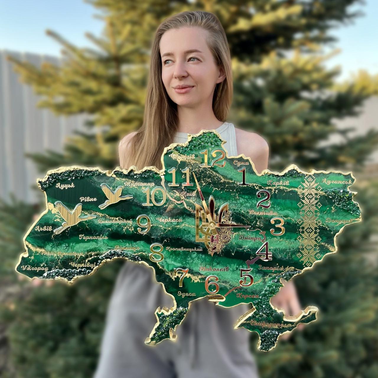 Часы настенные из эпоксидной смолы Карта Украины 50x32 см