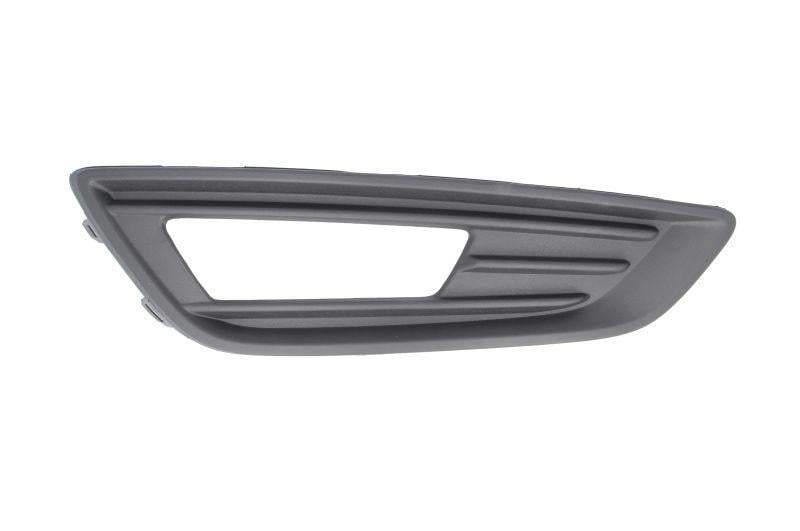 Решетка бампера AVTM Ford Focus 15 правая с отверстием под противотуманки (2819 918)