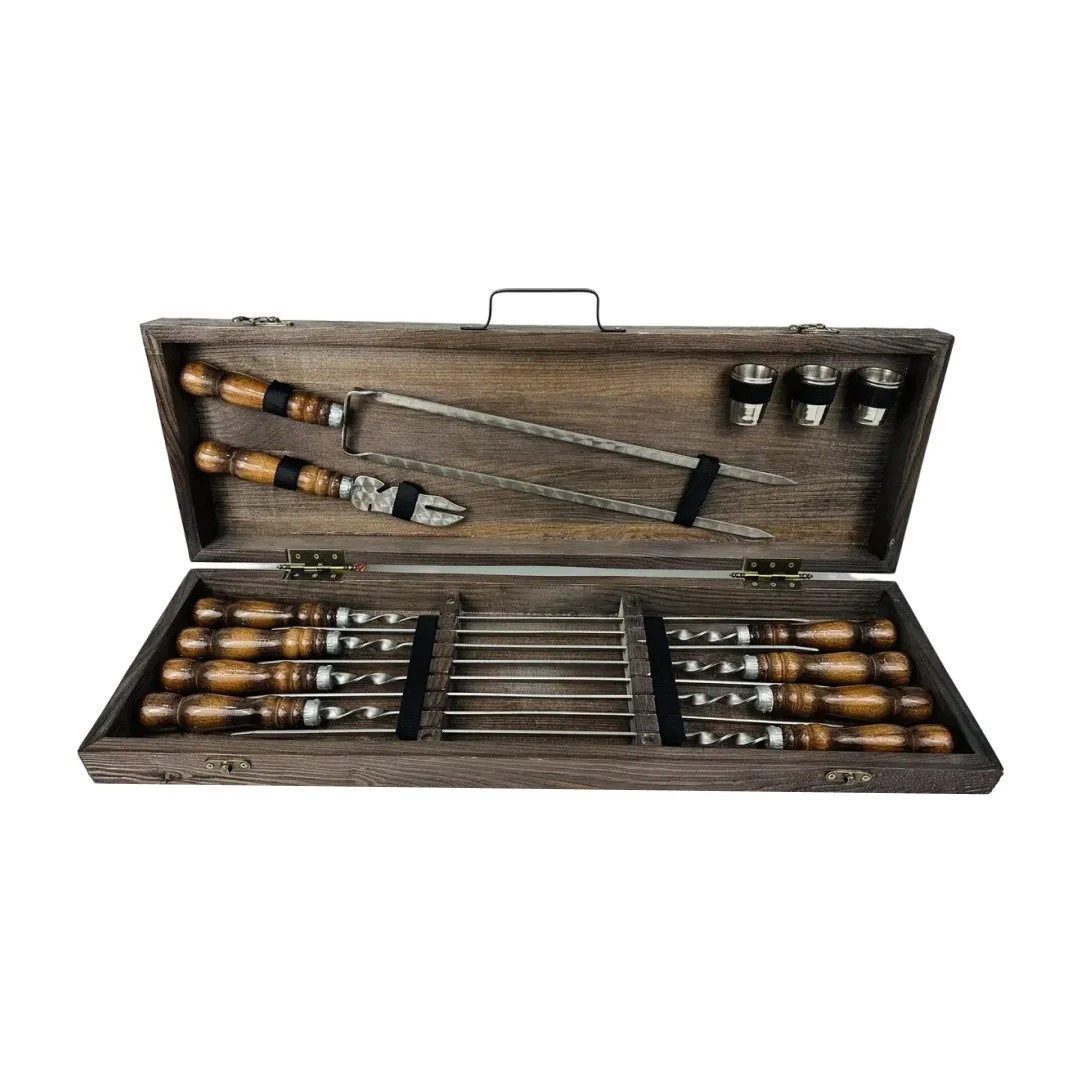 Набор шампуров в кейсе Кизляр средний деревянный из нержавеющей стали (2-10-KS-7614)