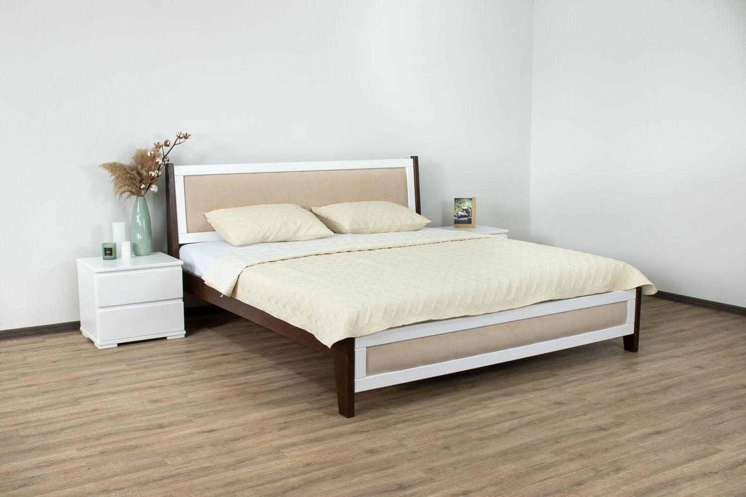 Кровать классическая полуторная Дремка Магнолия с мягким изголовьем из массива дерева/текстиля 140х200 см Орех темный/Белый/Бежевый (49997)