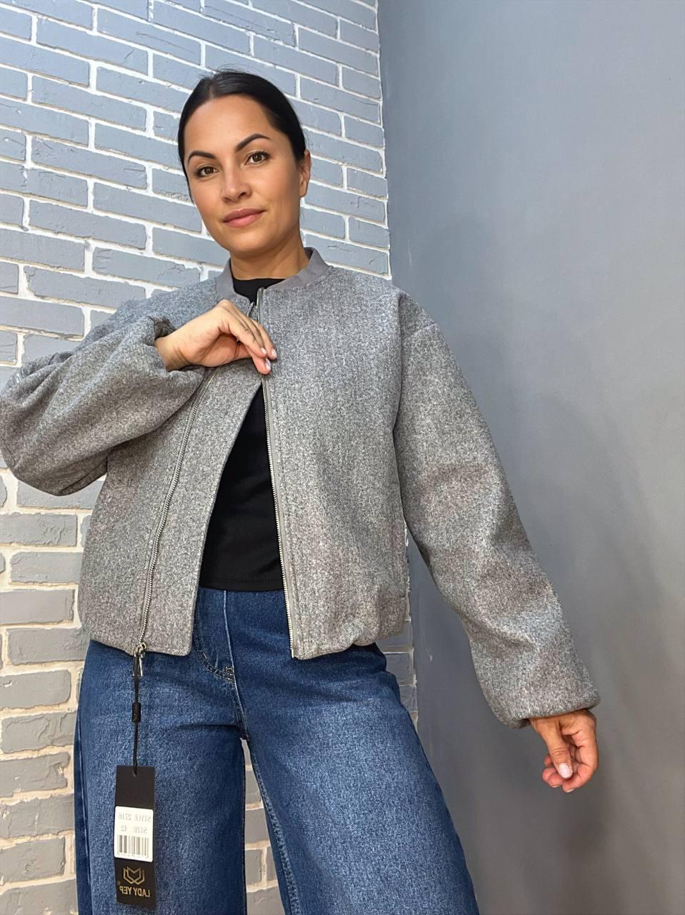 Куртка женская Lady Yep 2716 ткань пальто бомбер жакет на резинке с карманами короткая р. 44 Серый (2647)
