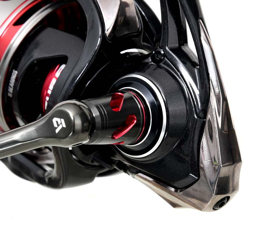 Катушка спиннинговая Azura Sawada 3000S (AZS3000S) - фото 2 Катушка спиннинговая Azura Sawada 3000S (AZS3000S) - фото 2