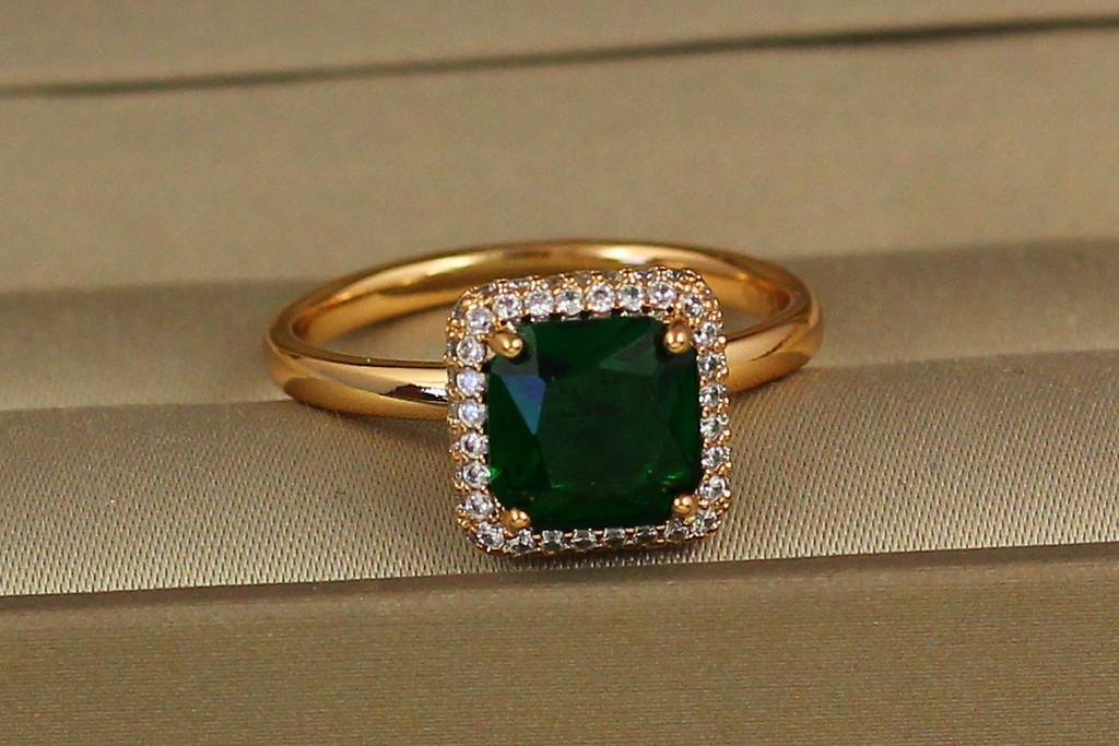 Каблучка Xuping Jewelry Піраміда із зеленим каменем р. 19 Золотистий (2239567605)