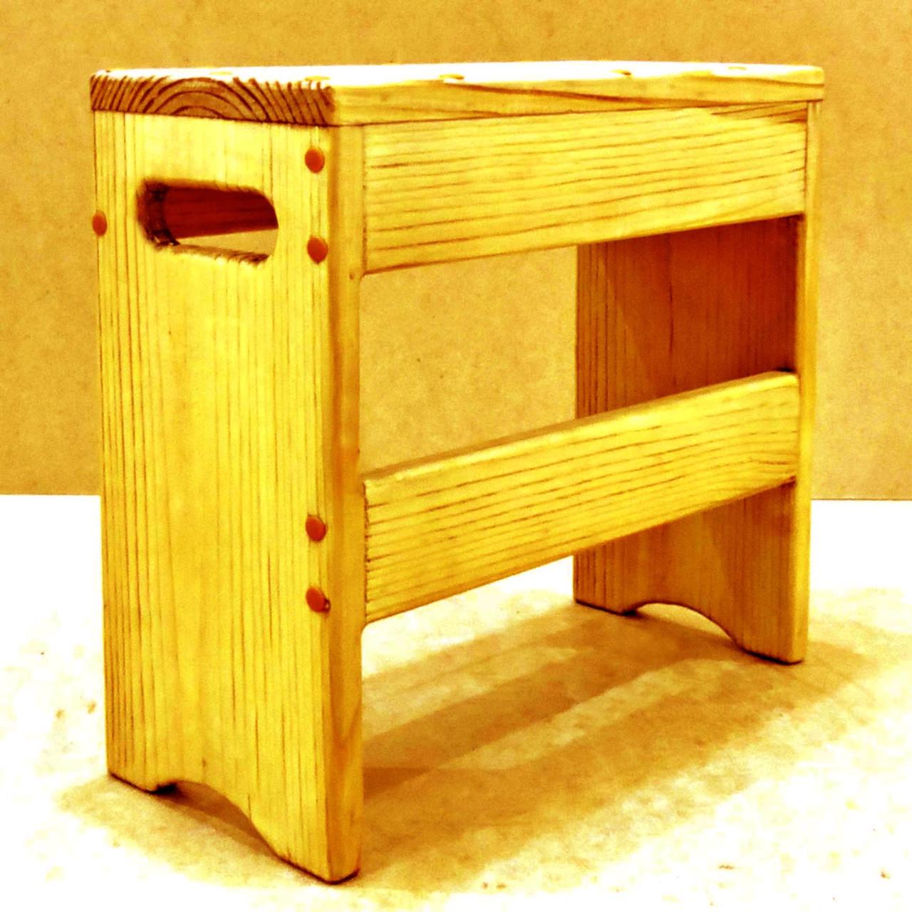 Стульчик из дерева Двина Карри (ТАБ-004203)