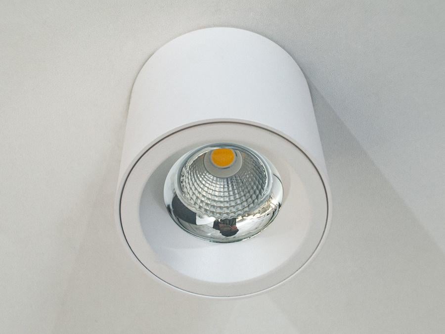 Накладной точечный светильник 149