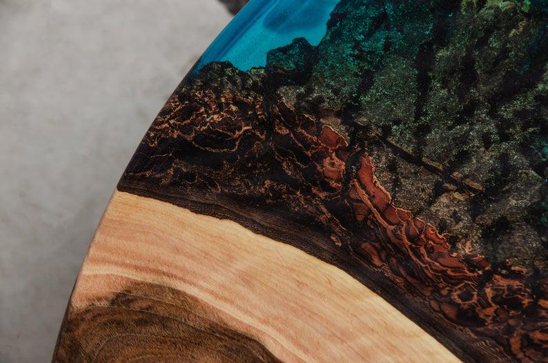 Стол журнальный Сан-Франциско дизайнерский река круглый из прозрачной эпоксидная смолы и массива ореха 700х480 мм - фото 3 Стол журнальный Сан-Франциско дизайнерский река круглый из прозрачной эпоксидная смолы и массива ореха 700х480 мм - фото 3