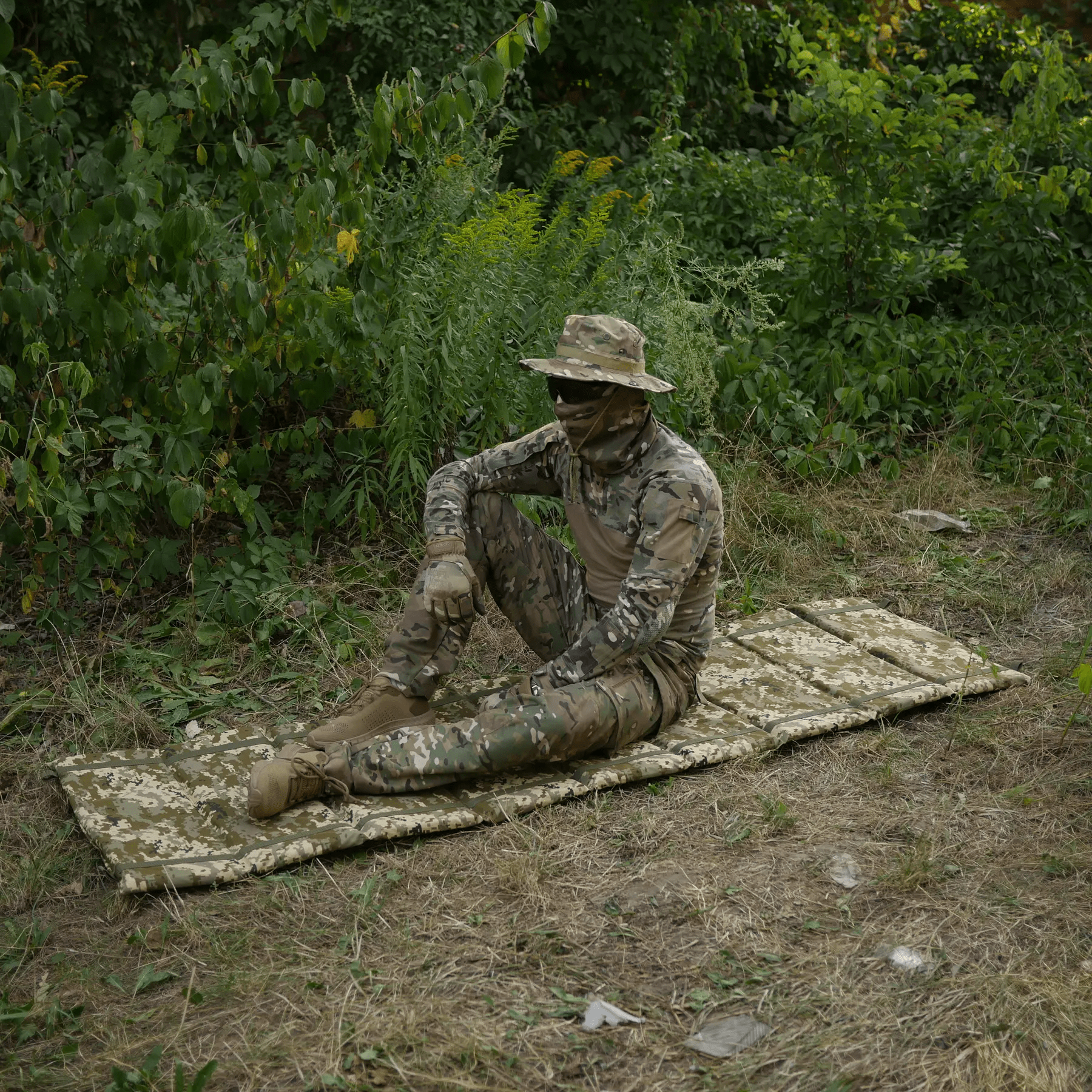 Каремат раскладной Kiborg К-2 усиленный 20 мм + стропа Пиксель (8813) - фото 6 Каремат раскладной Kiborg К-2 усиленный 20 мм + стропа Пиксель (8813) - фото 6