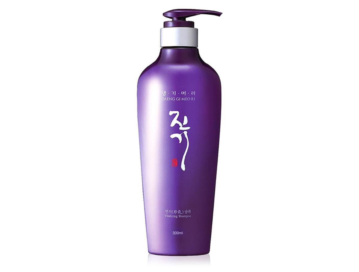 Шампунь регенеруючий Daeng Gi Meo Ri Vitalizing Shampoo 300 мл