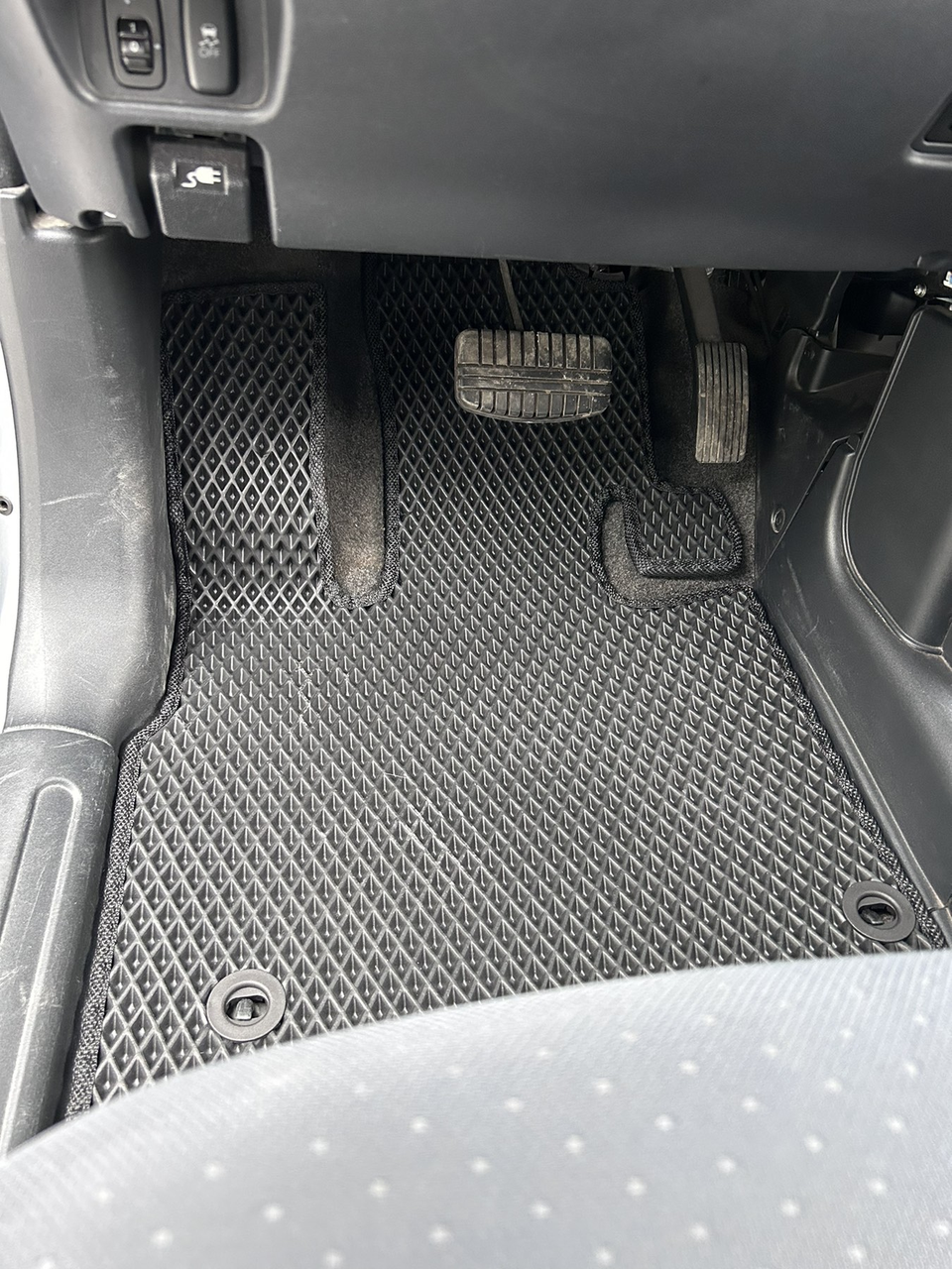 Автоковрики в салон EVA для Citroen C-Zero 2010-2021 (2038564125)