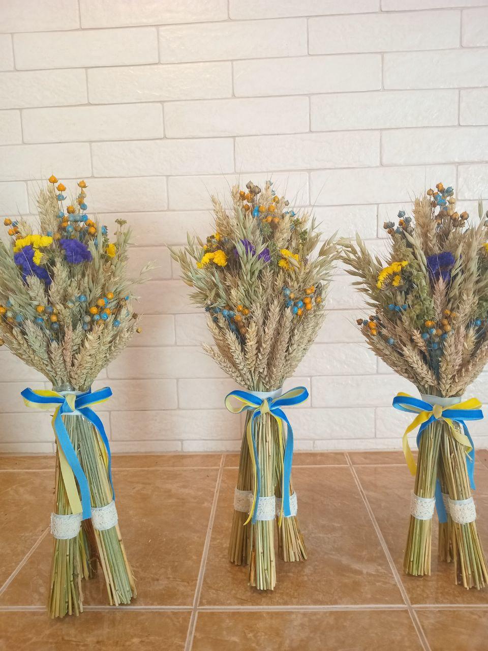 Дидух рождественский из колосья пшеницы/льна и овса на трех ножках 40-45 см с украинской лентой (2814653828) - фото 4