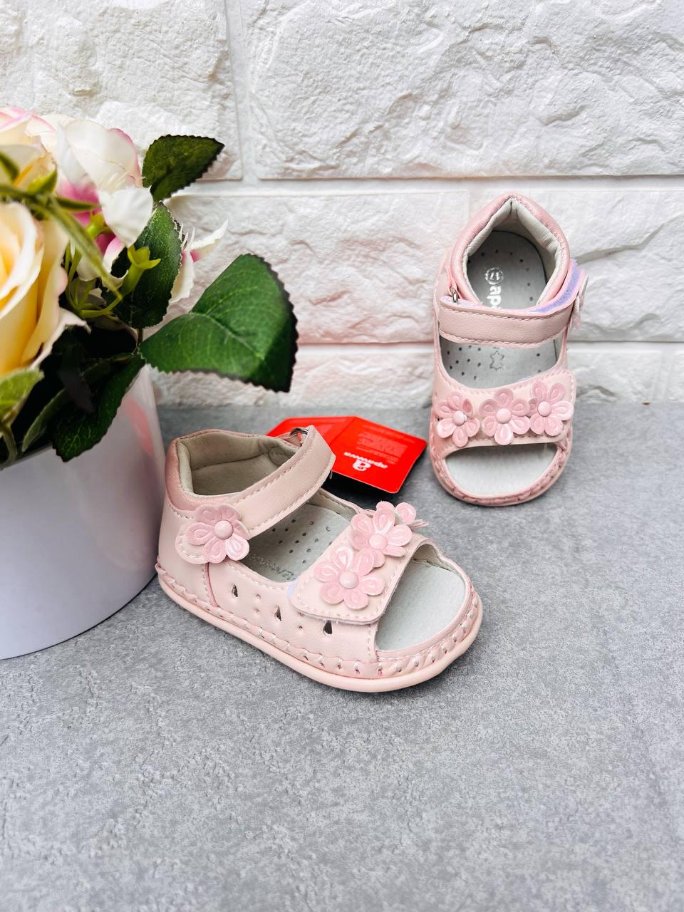 Босоніжки для дівчинки Apawwa 1768 р. 17 11,3 см Рожевий (1768)