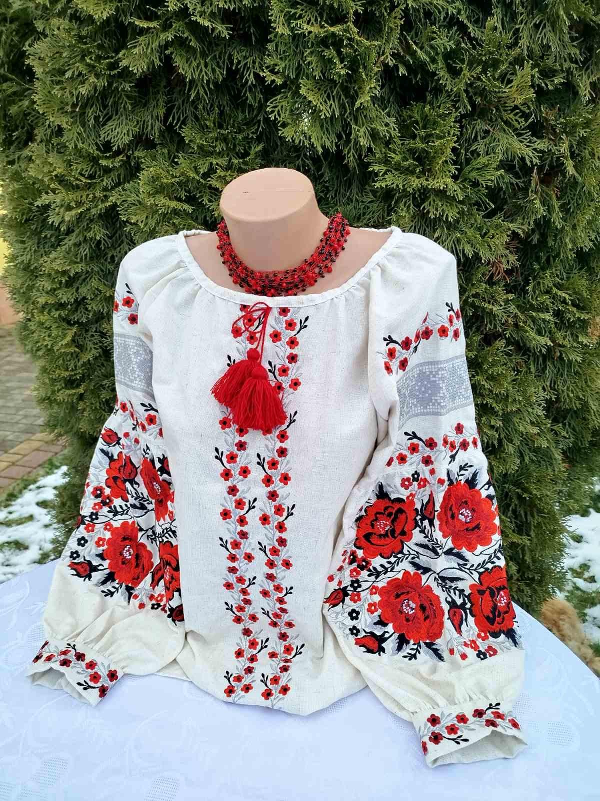 Вишиванка-блуза з трояндовим орнаментом на натуральному льоні р. 62 Білий/Червоний/Чорний (2502289314)