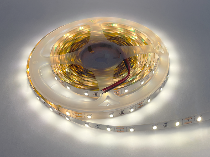 Светодиодная лента AVT 3528 60 LED 8 мм 12 В 4,8 Вт/м IP20 одинарная плата 2700-3500K Белый теплый (6729)