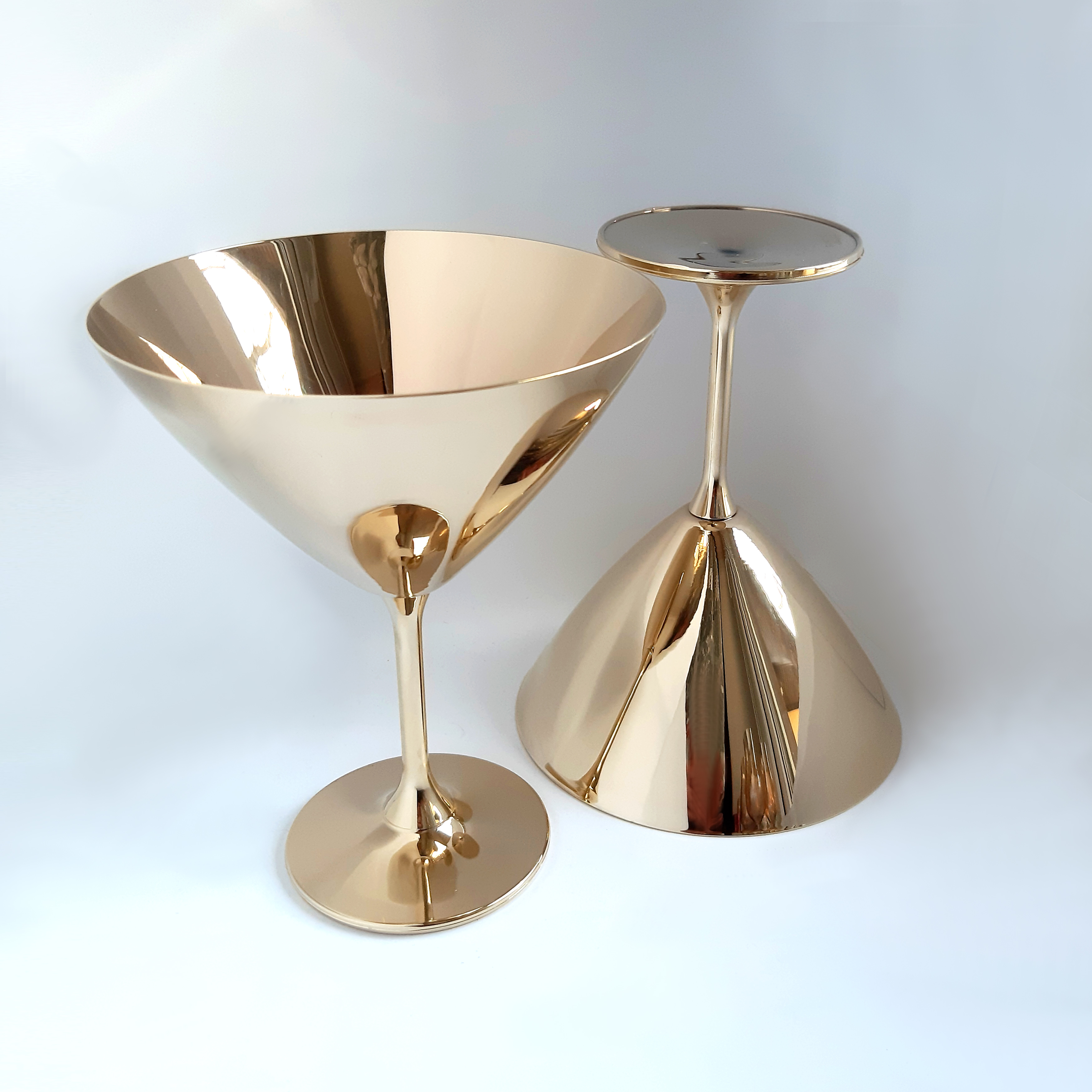 Набір бокалів для мартіні Bohemia Sylvia Klara 280 мл 6 шт. Золото (4S415 00000 280 2) - фото 2 Набір бокалів для мартіні Bohemia Sylvia Klara 280 мл 6 шт. Золото (4S415 00000 280 2) - фото 2