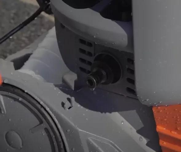 Мийка високого тиску Oleo-Mac PW C 140 бар 2100 Вт 400 л/год (0001765507) - фото 10 Мийка високого тиску Oleo-Mac PW C 140 бар 2100 Вт 400 л/год (0001765507) - фото 10