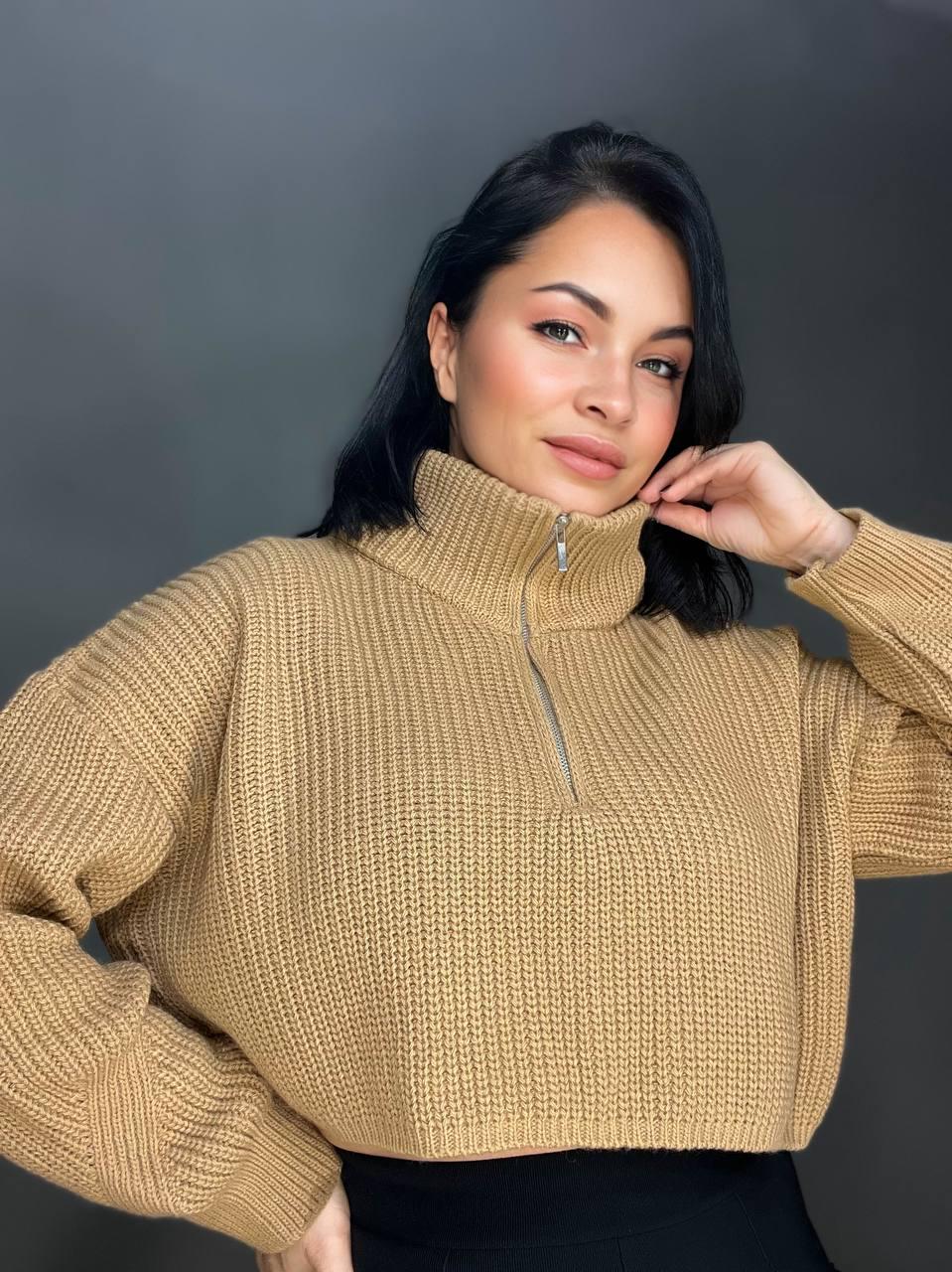 Светр жіночий 6752 короткий широкий блискавка на комірі OS Карамельний (1025) - фото 5
