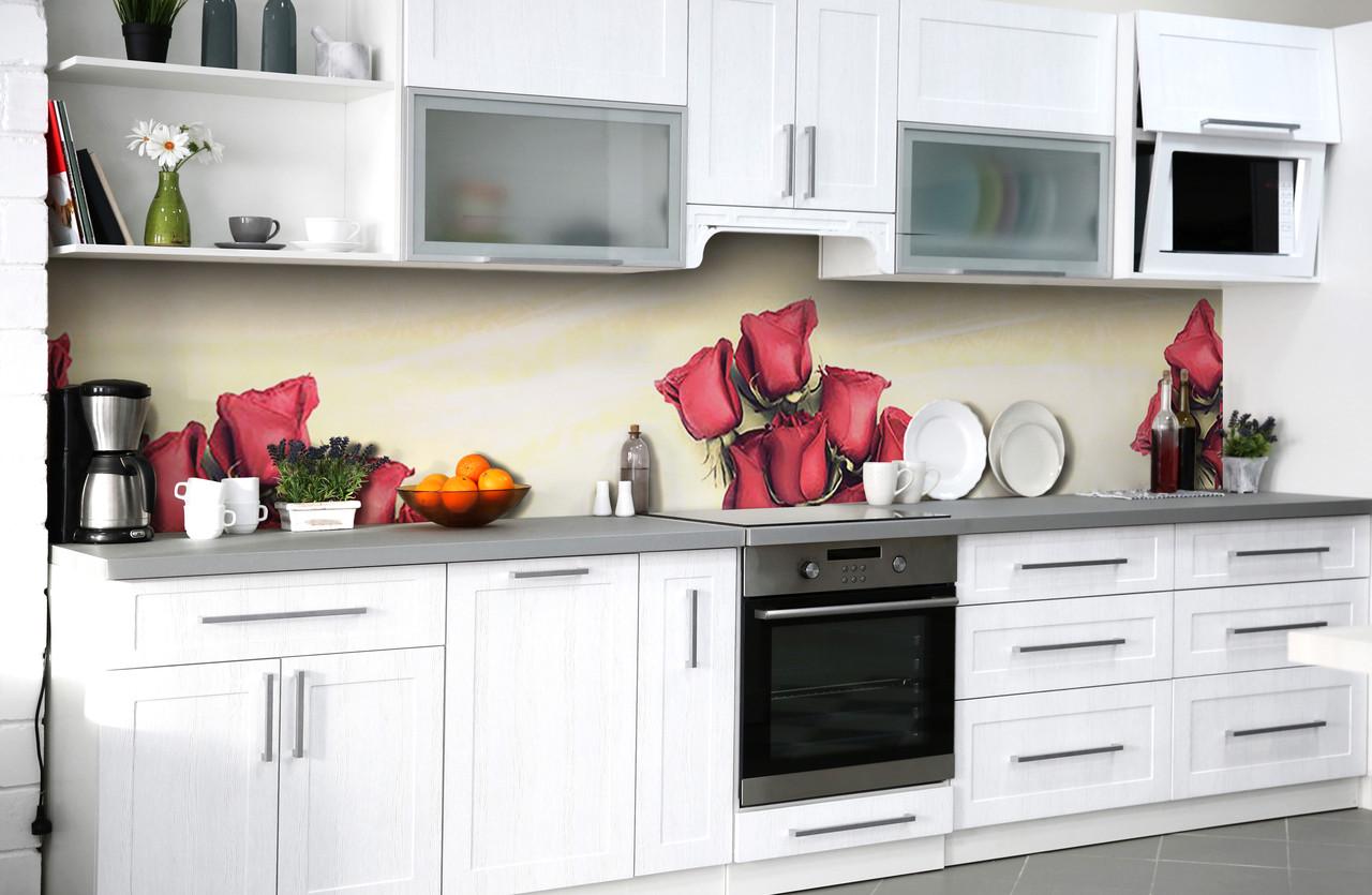 Кухонный фартук Бутоны алых роз из самоклеющейся виниловой пленки 60х300 см Бежевый