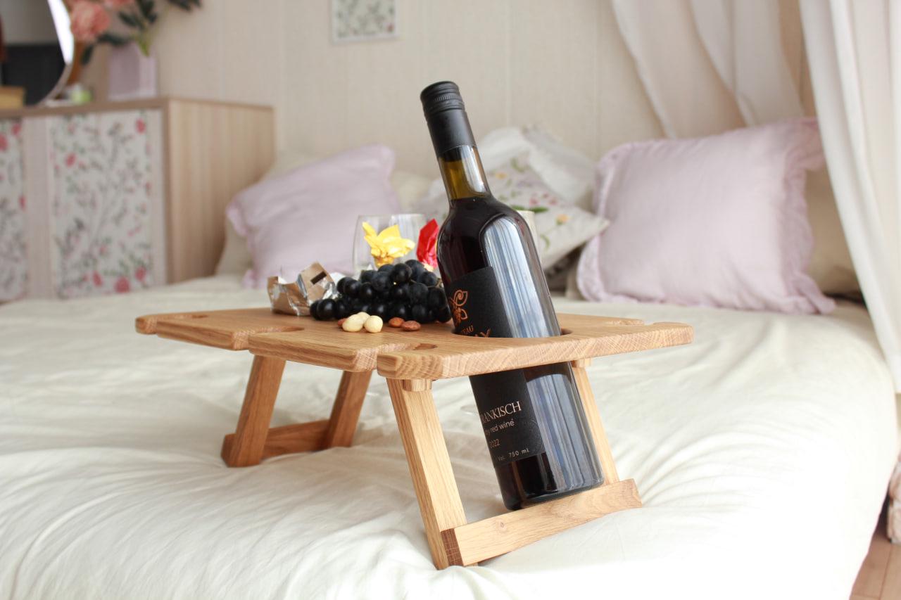 Столик винний Кемпінг з дуба під 6 бокалів для подачі фруктів/закусок/сиру 40х30х17 см (WDT-3.2) - фото 4 Столик винний Кемпінг з дуба під 6 бокалів для подачі фруктів/закусок/сиру 40х30х17 см (WDT-3.2) - фото 4