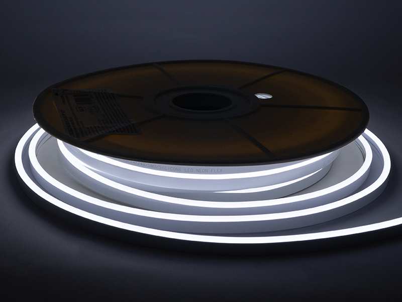 Неон світлодіодний AVT 64-W 6x12 мм 120 LED 2835 24V 9 Вт/м IP65 бухта 25 м Білий (8762) - фото 2 Неон світлодіодний AVT 64-W 6x12 мм 120 LED 2835 24V 9 Вт/м IP65 бухта 25 м Білий (8762) - фото 2