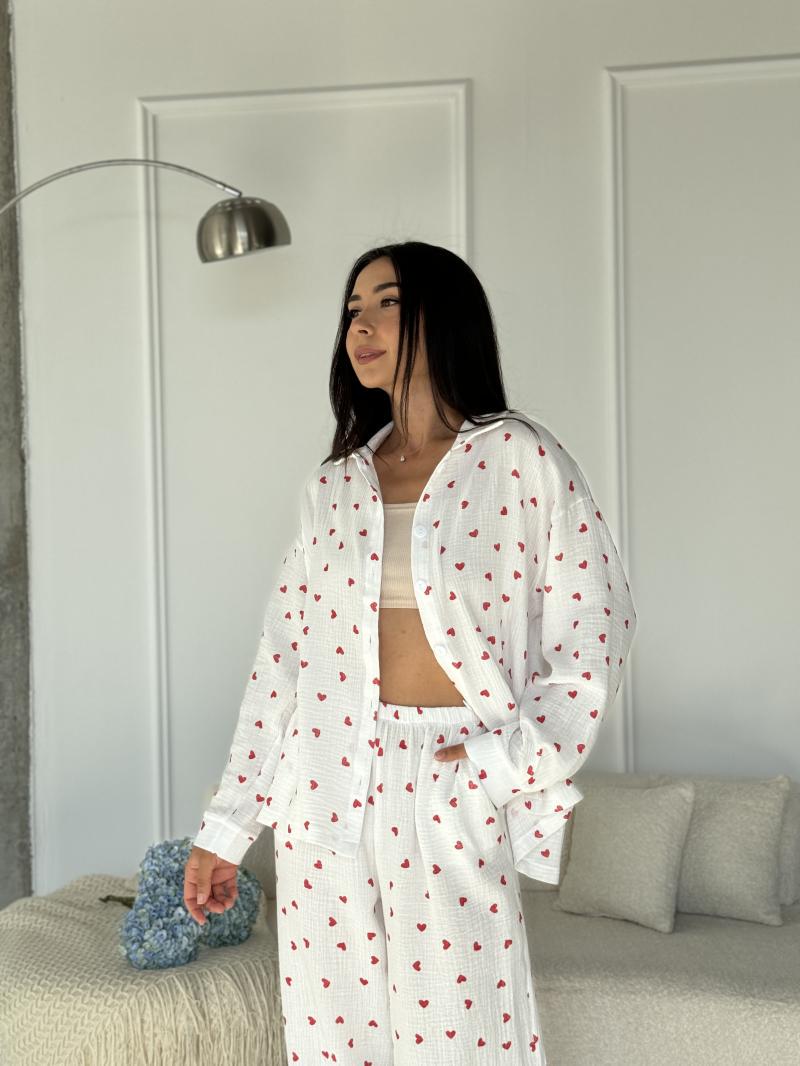 Піжама жіноча з мусліну M Червоне сердечко велике (MR26237771) - фото 1 Піжама жіноча з мусліну M Червоне сердечко велике (MR26237771) - фото 1
