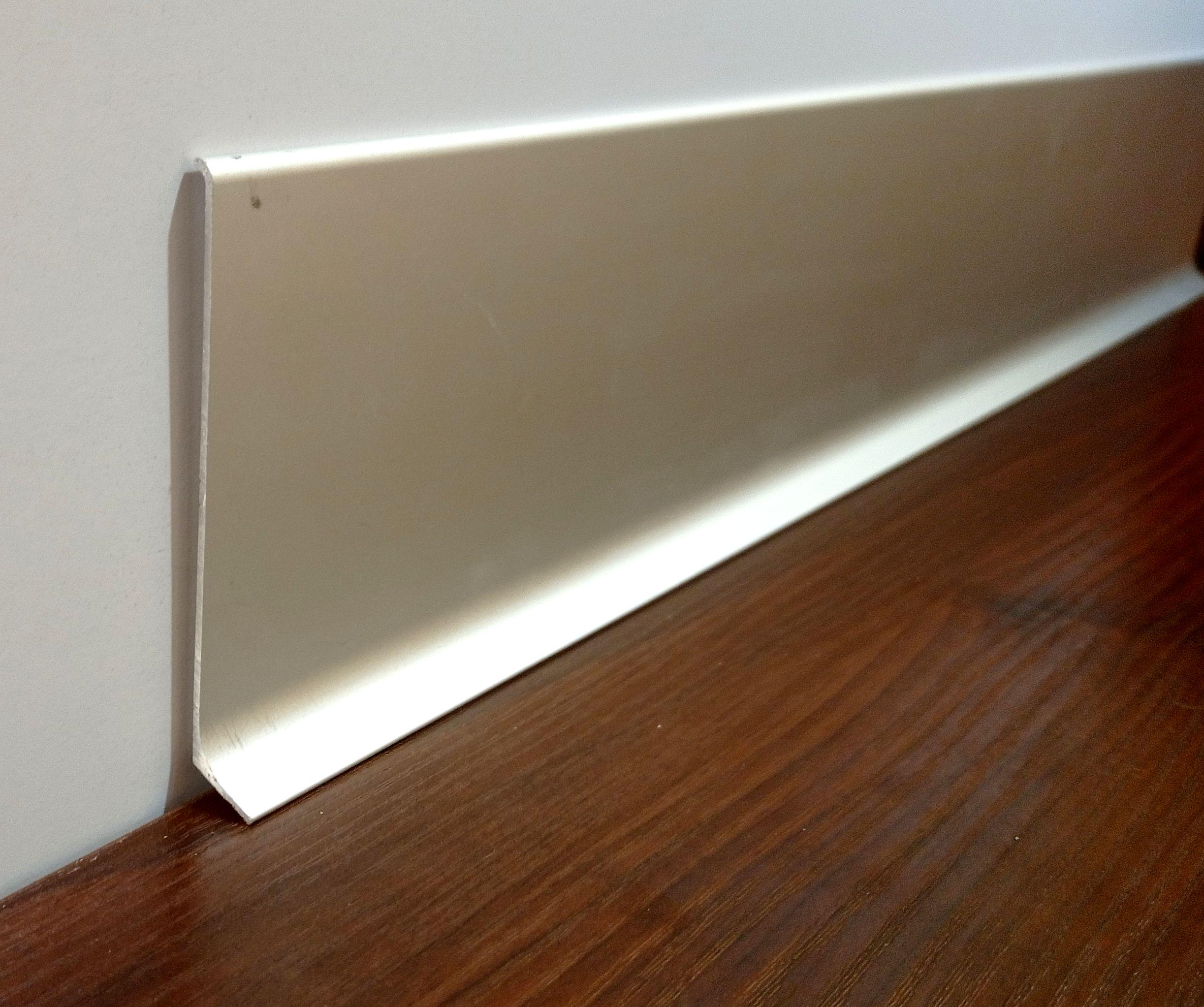 Плинтус Профіль Центр Best Deal 3/40 анод накладной алюминиевый плоский 2,5 м Серебристый (5БД340251) - фото 8 Плинтус Профіль Центр Best Deal 3/40 анод накладной алюминиевый плоский 2,5 м Серебристый (5БД340251) - фото 8