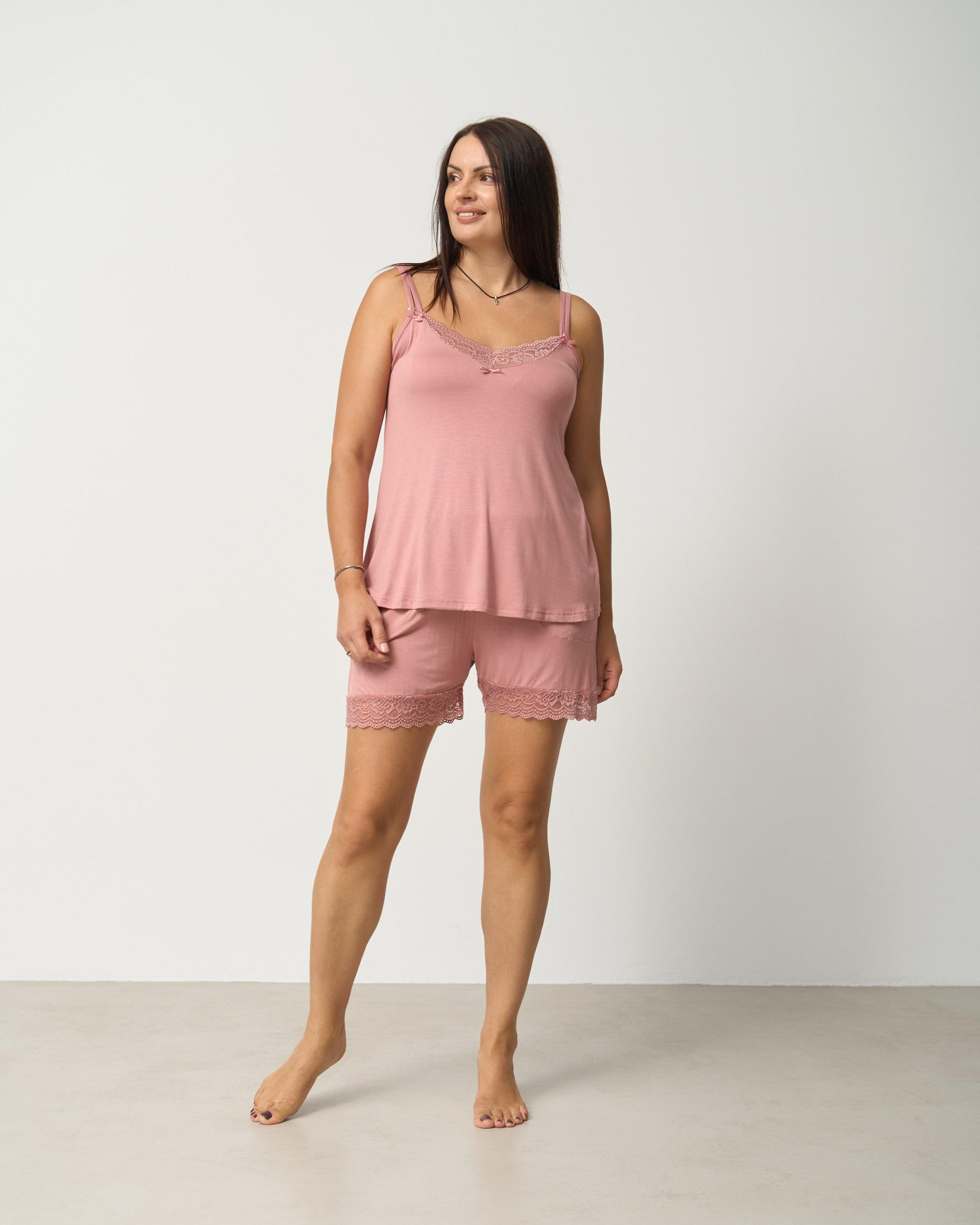 Пижама вискозная однотонная с шортами кружево 39018 2XL Розовый Пижама вискозная однотонная с шортами кружево 39018 2XL Розовый