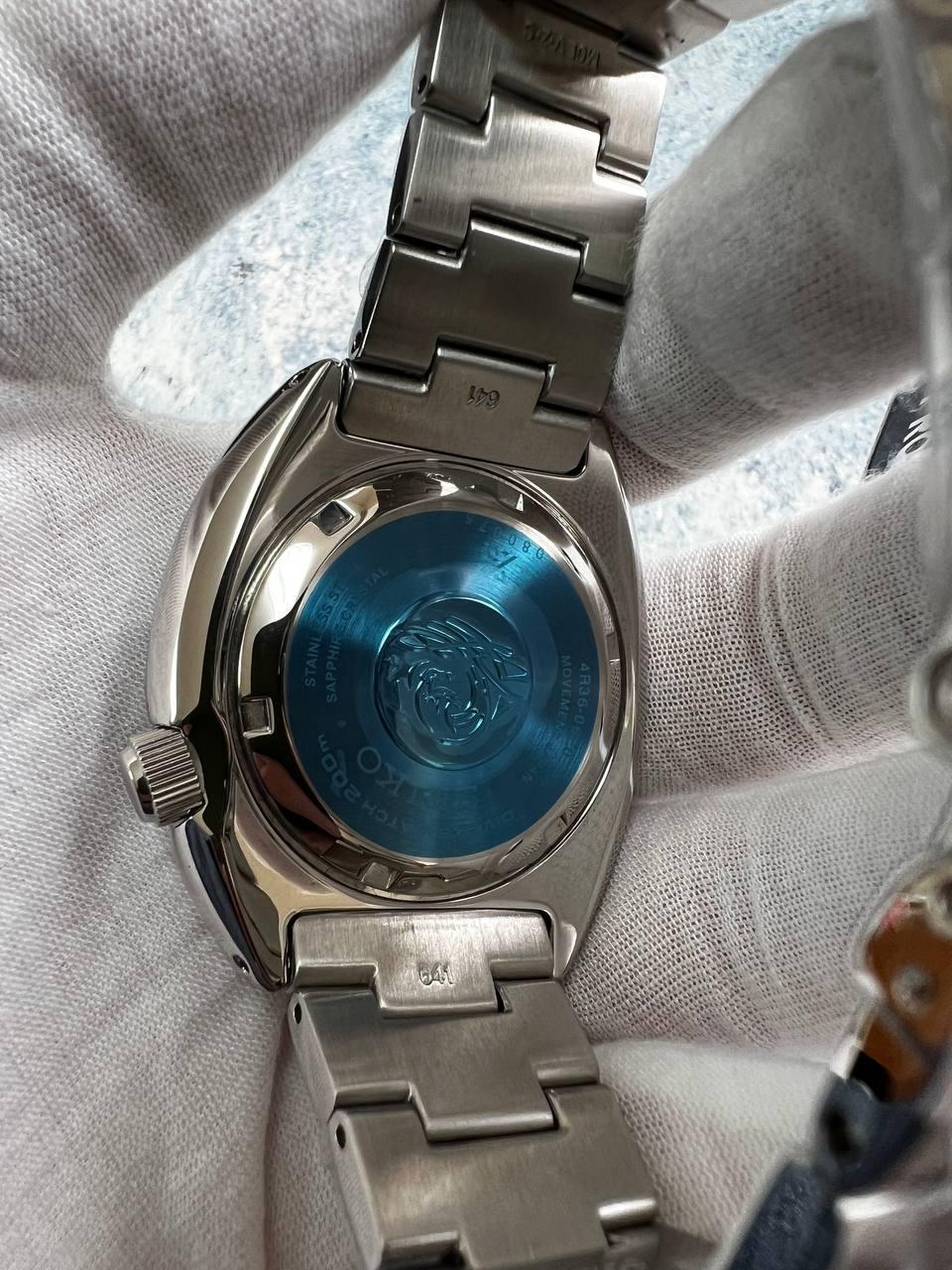 Наручные часы мужские Seiko SRPE03K1 Prospex King Turtle (1445512935) - фото 7 Наручные часы мужские Seiko SRPE03K1 Prospex King Turtle (1445512935) - фото 7