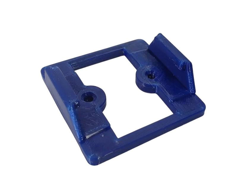 Кріплення акумулятора настінне Makita 18V LXT (29600534) Кріплення акумулятора настінне Makita 18V LXT (29600534)