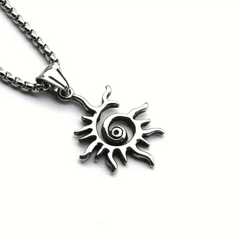 Кулон Солнце в скандинавском стиле на цепочке3х2,5 см (28349450) - фото 2 Кулон Солнце в скандинавском стиле на цепочке3х2,5 см (28349450) - фото 2