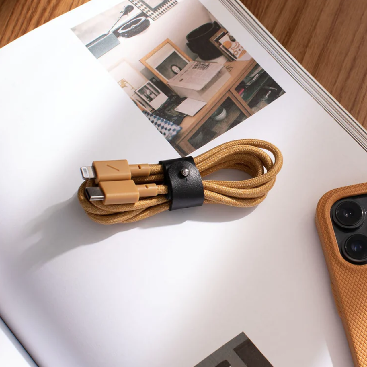 Кабель синхронизации Native Union Belt USB-C-Lightning 1,2 м Kraft (BELT-CL-KFT-2-NP) - фото 4 Кабель синхронизации Native Union Belt USB-C-Lightning 1,2 м Kraft (BELT-CL-KFT-2-NP) - фото 4