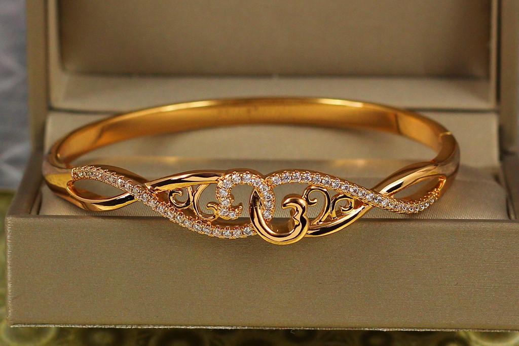 Браслет бенгл Xuping Jewelry Віньєтка 60 мм х 10 мм на руку 17-19 см Золотистий