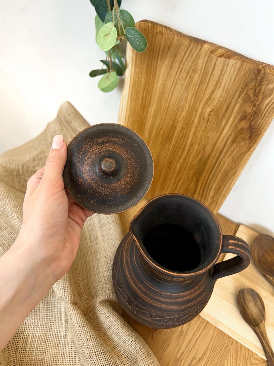 Кувшин керамический глиняный резной с ручкой декор 2,5 л (3000-39) - фото 2